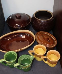 lot 326 image: Dishes, Similar in Style See Photos for More Inforamtion