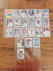 lot 95 image: Selection of 1982 Topps Coca Cola - Cincinnati Reds baseball card set