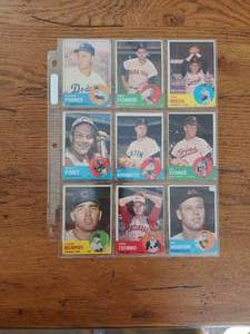lot 148 image: Selection of 1963 Topps Baseball cards