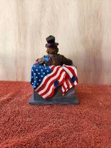 Vintage collectible Emmett Kelly Jr. clown figurine - Honest Emmett - Hand signed - in box