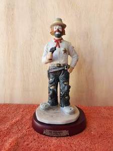 lot 53 image: Vintage collectible Emmett Kelly Jr. clown figurine - The Vigilante - Hand signed - in box