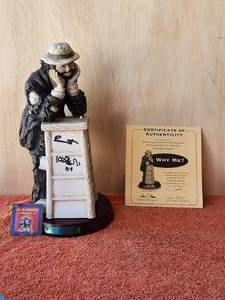 lot 59 image: Vintage collectible Emmett Kelly Jr. clown figurine - Why Me - COA - Hand signed - in box