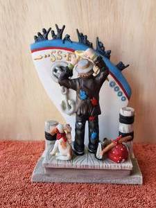 lot 202 image: Vintage collectible Emmett Kelly Jr. clown figurine - Bon Voyage - in box