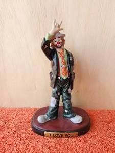 lot 207 image: Vintage collectible Emmett Kelly Jr. clown figurine - I Love You - in box