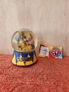 lot 208 image: Vintage collectible Emmett Kelly Jr. clown figurine - Musical Snow globe - Hand signed - in box