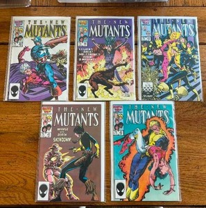 lot 26 image: Selection of vintage comics - Marvel - The New Mutants