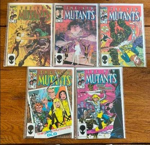 lot 28 image: Selection of vintage comics - Marvel - The New Mutants