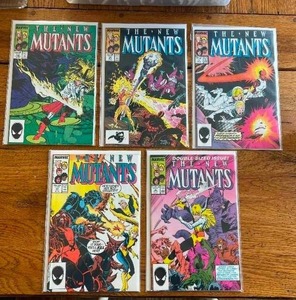 lot 30 image: Selection of vintage comics - Marvel - The New Mutants