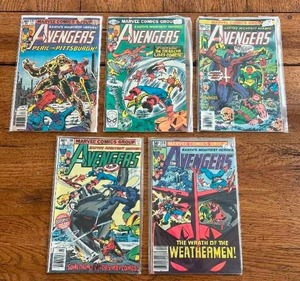 lot 86 image: Selection of vintage comics - Marvel - Avengers