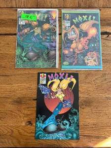 lot 104 image: Selection of vintage comics - Lightning Comics - Maxi