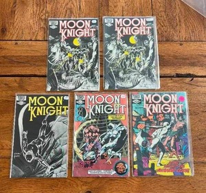 lot 107 image: Selection of vintage comics - Marvel - Moon Knight