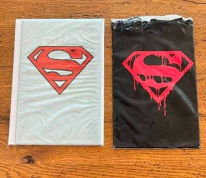lot 130 image: Selection of vintage comics - DC - Superman - Death of Superman - Black and White(sealed)