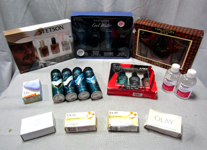lot 27 image: Mens cologne plus - Stetson, Davidoff Cool water, Halston Z-14 cologne sets, Degree spray deodorant, Bod body sprays plus