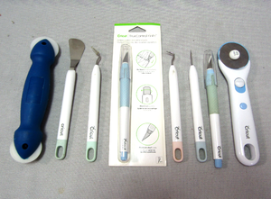lot 263 image: Cricut true control knife - New and assorted tools