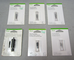 lot 257 image: Cricut deep and fine point cutting blades - New