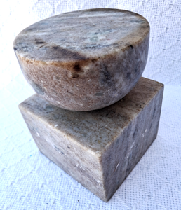 lot 86 image: Solid marble display base, approximately 10 tall