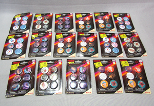 lot 231 image: Stranger Things assorted buttons - All NIB
