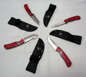 lot 212 image: Mossey Oak Rosewood handle hunting knife set with sheaths - New