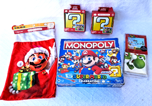 lot 170 image: Super Mario Monopoly, Jigsaw puzzles, cinch sack and wall decals