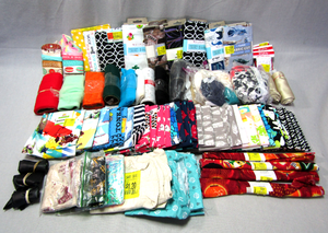 lot 111 image: Assorted single yard fabrics as shown, generous quantity