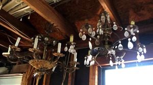lot 7 image: 2-chandeliers