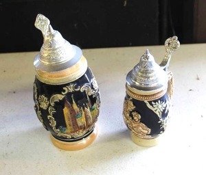 lot 31 image: collectible German beer steins