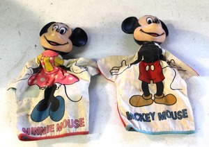 lot 41 image: vintage Walt Disney Productions Minnie Mouse and mickey mouse hand puppets