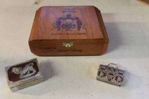 lot 67 image: vintage trinket boxes and a wood cigar box