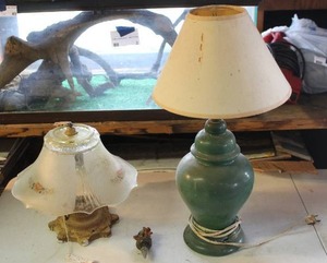 lot 109 image: vintage Italian table lamp needs a plug put on it and a table lamp in green and a shell shaped Cork