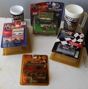 lot 146 image: Dale Earnhardt collection
