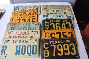 lot 79 image: collectible vintage Texas license plates