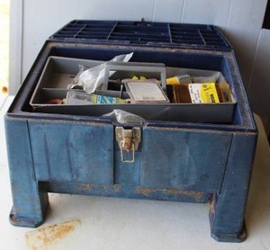 lot 157 image: vintage Stack-On tool box  with tools see pictures for details