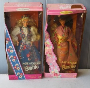 lot 171 image: vintage 1995 Mattel Norwegian Barbie doll from the Dolls of the World Collection and 1995 Japanese Barbie Doll from the Dolls of the World collection, boxs not in the best of shape as seen in pictures