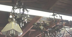 lot 214 image: 4-vintage crystal chandelier