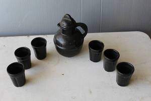 lot 229 image: intage English Prinknash pottery set