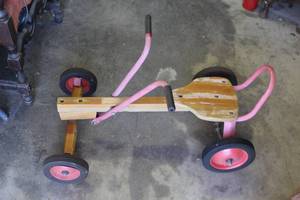 lot 258 image: Vintage Radio Flyer Row-Cart