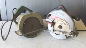lot 271 image: 2-electric circular saws