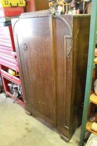 lot 272 image: Art Deco walnut veneer wardrobe