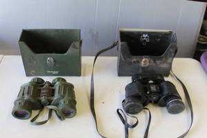 lot 348 image: vintage Tasco Zip Army OD green binoculars and quick focus binoculars