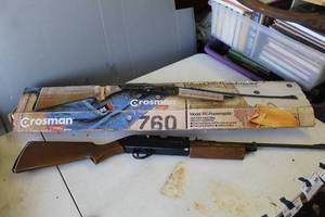 lot 380 image: vintage Crosman Model 760 Powermaster air rifle