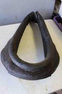 lot 417 image: vintage leather horse collar