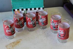 lot 422 image: vintage collectible set of Coca-Cola glassware,