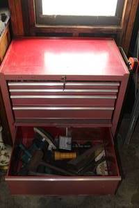 lot 455 image: Tool box on wheels full of tools see pictures for details