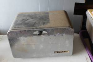 lot 459 image: Bread box full of tools and miscellaneous items