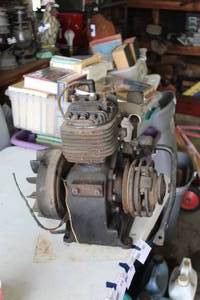 lot 471 image: Cushman motor