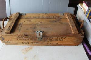 lot 513 image: vintage U.S. Military wooden crate, historically used for storing and transporting
