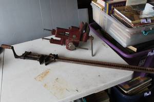 lot 527 image: vintage, cast iron portable bench vise and Cabinet Bar Clamp