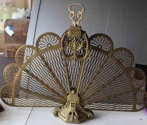 lot 533 image: ornate brass peacock-style folding fireplace screen