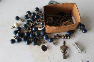 lot 552 image: collection of vintage ceramic knobs and more