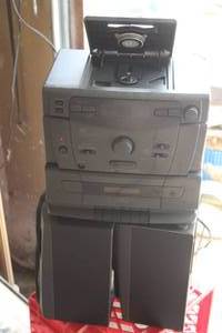 lot 606 image: Emerson MS7627 CD and Cassette Player with AMFM Stereo Tuner.  Tested and worked when posted